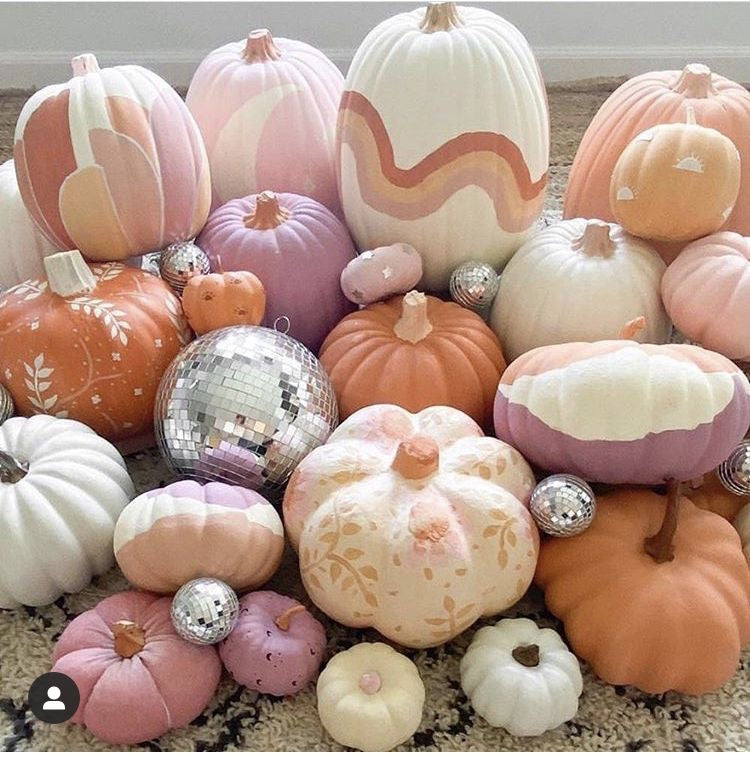 10|22 Pumpkin Sip + Paint 7:00PM