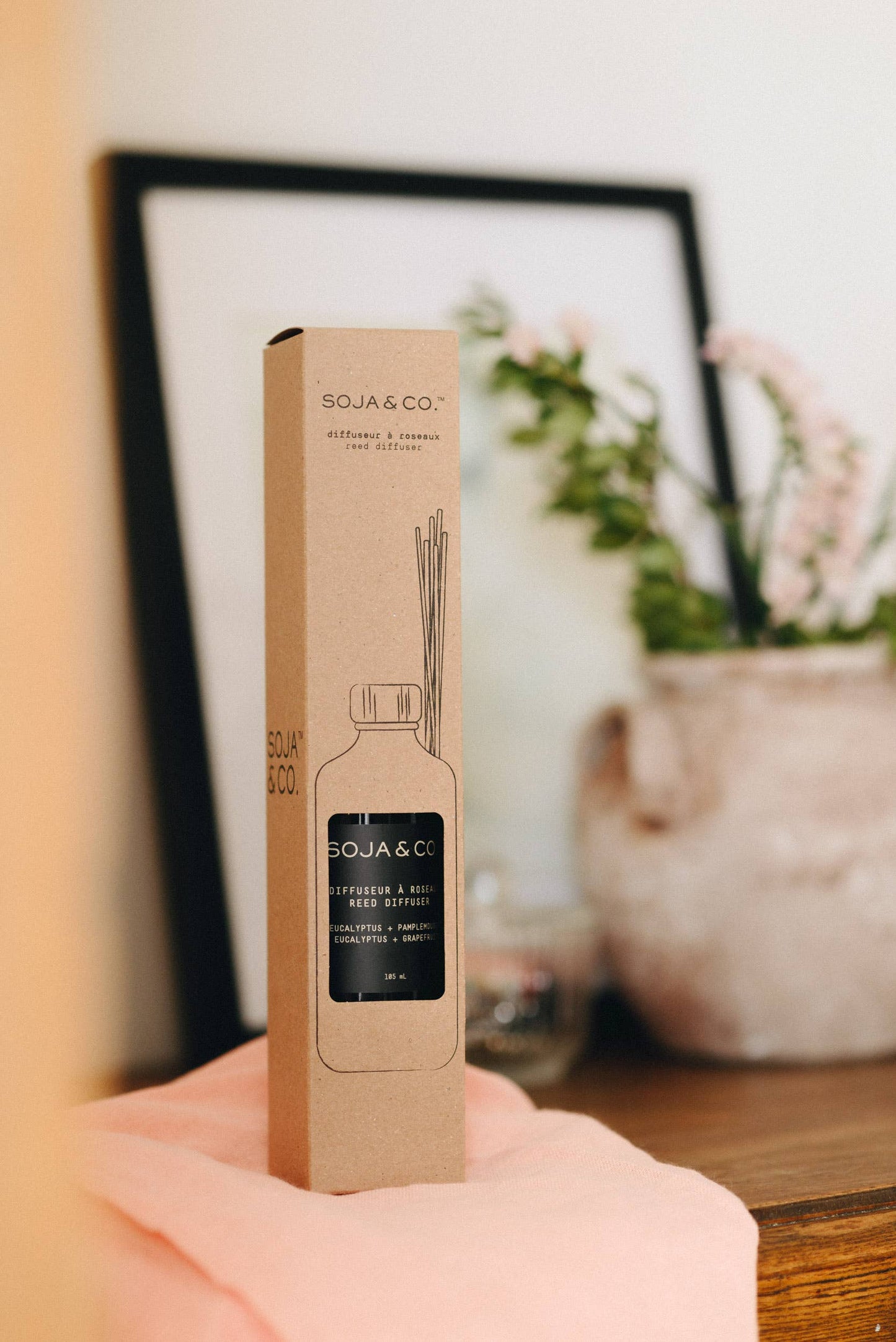 Reed Diffuser | Eucalyptus + Grapefruit