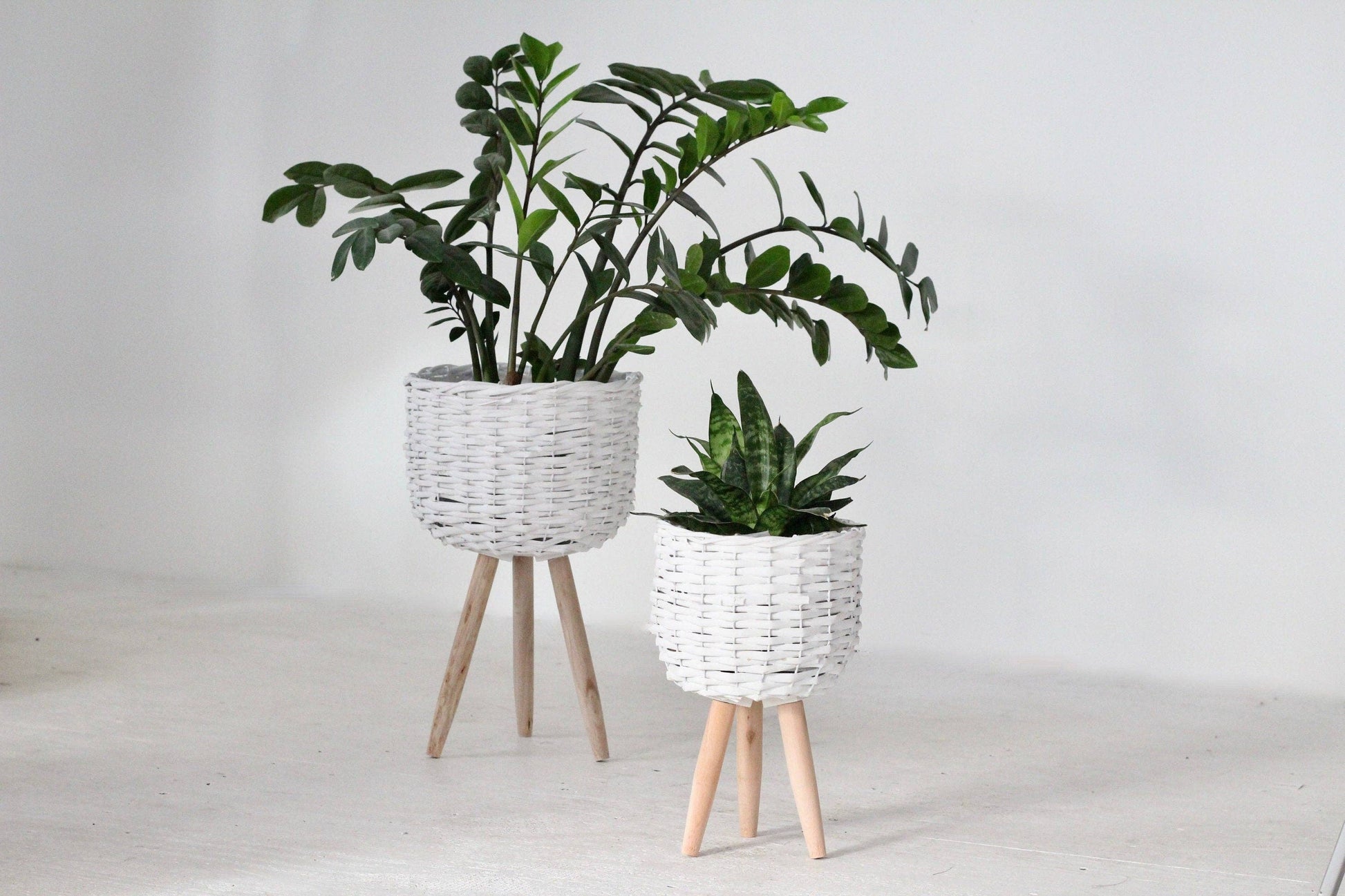 plant stand woven White Boho Woven Plant Stand